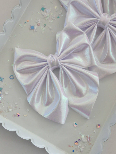Annabelle Bow-White Mermaid Iridescent