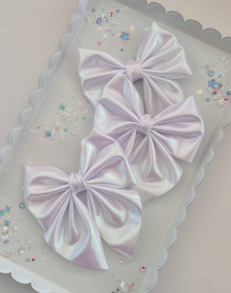 Annabelle Bow-White Mermaid Iridescent