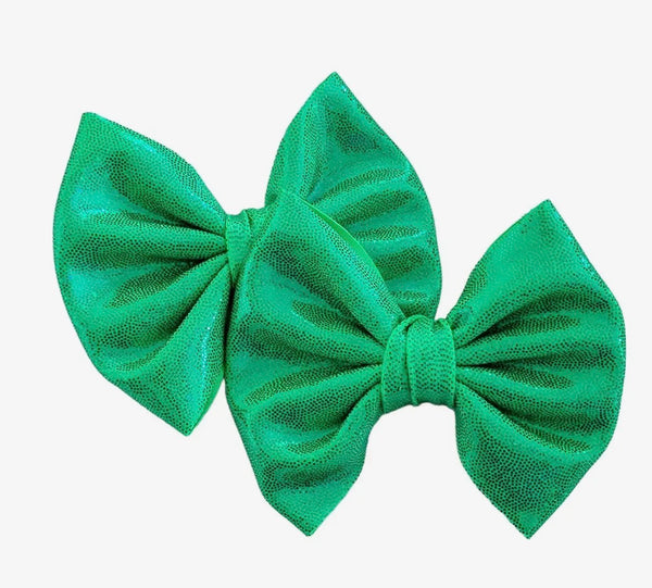 Holographic Piggie Bow Sets