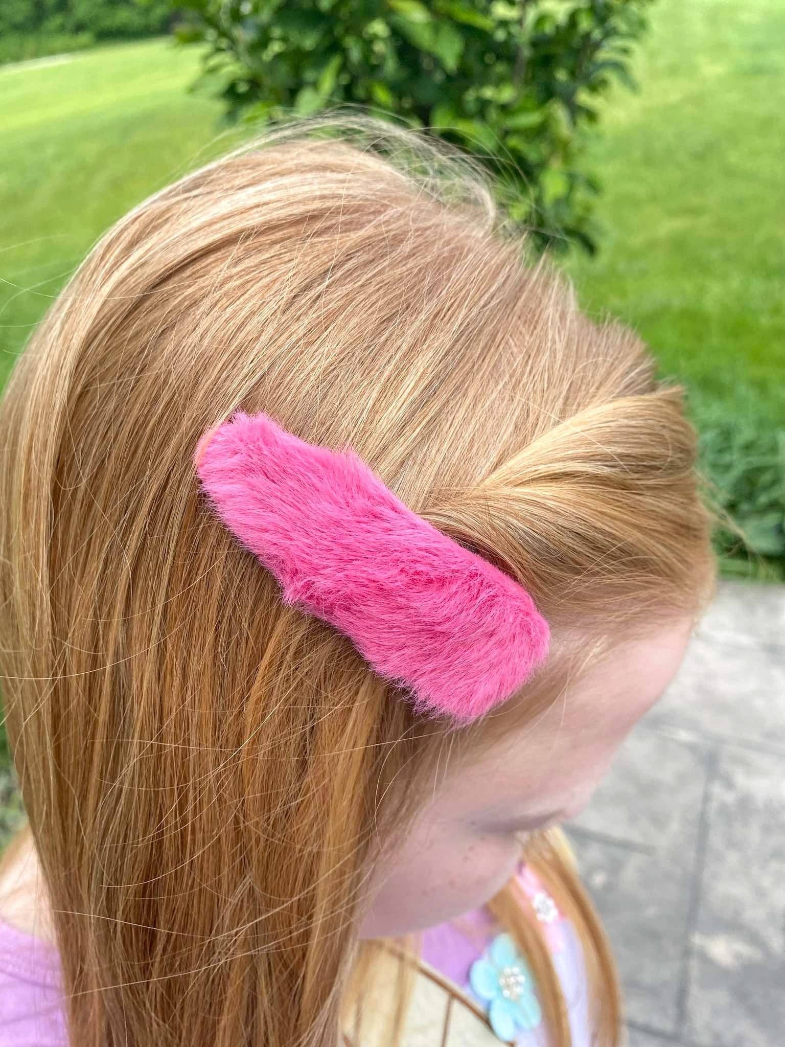 3" Fur Snap Clip-Hot Pink