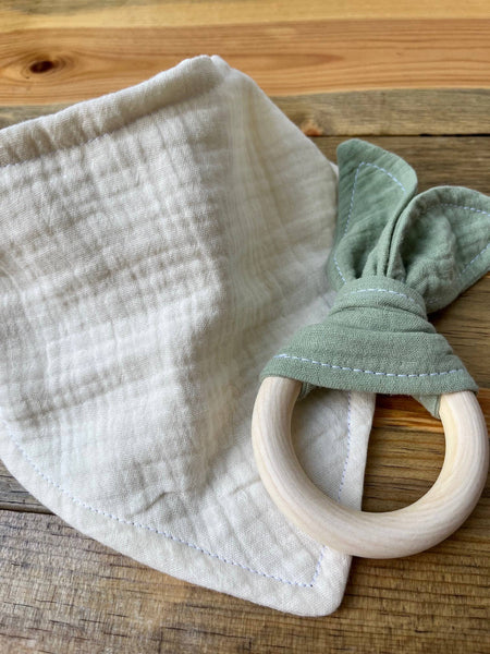 Muslin Bandana Bib